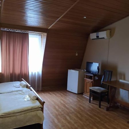 Hotel Ni&La Батуми Екстериор снимка