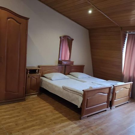 Hotel Ni&La Батуми Екстериор снимка