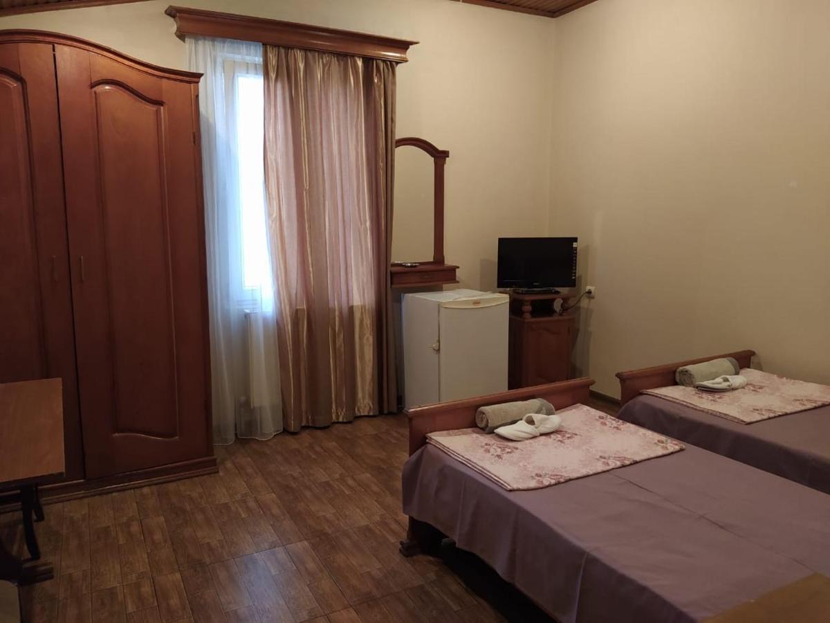 Hotel Ni&La Батуми Екстериор снимка