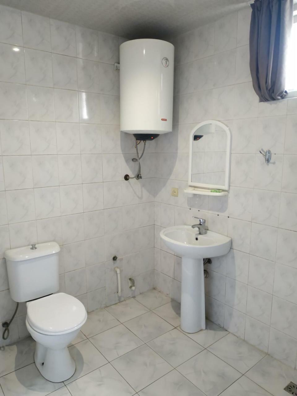 Hotel Ni&La Батуми Стая снимка