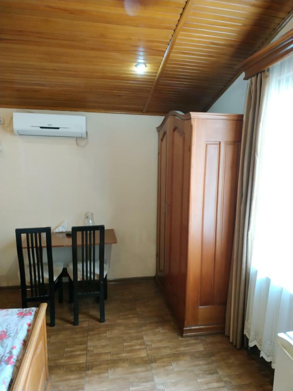 Hotel Ni&La Батуми Екстериор снимка